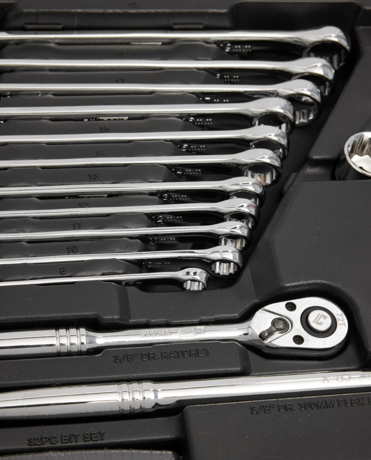 95pc-3-8-tool-set-chicane